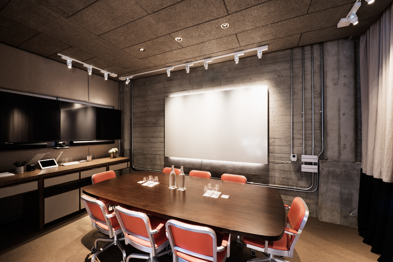 HWD_Conference_Room